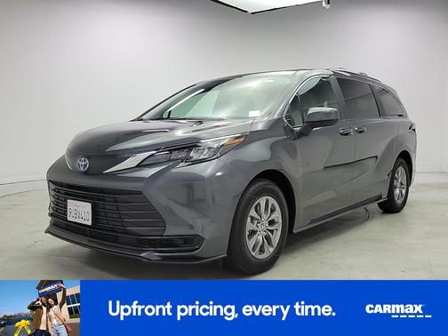 Gray 2025 Toyota Sienna LE
