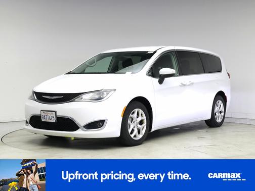 2017 Chrysler Pacifica Touring Plus