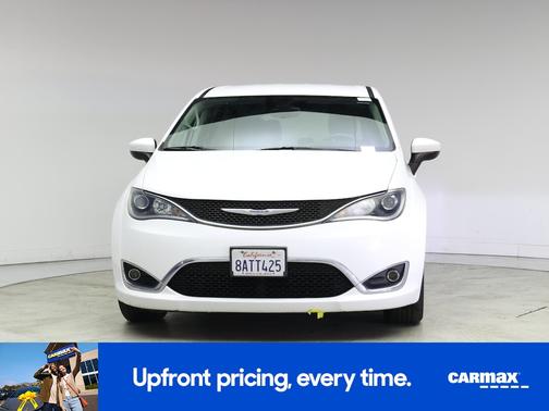 2017 Chrysler Pacifica Touring Plus