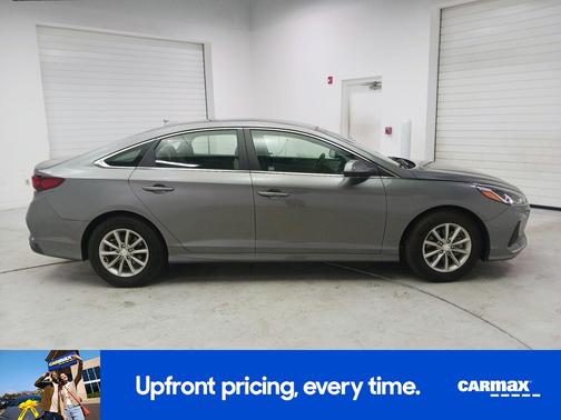 Gray 2018 Hyundai SONATA SE