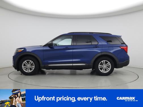 Blue 2021 Ford Explorer XLT