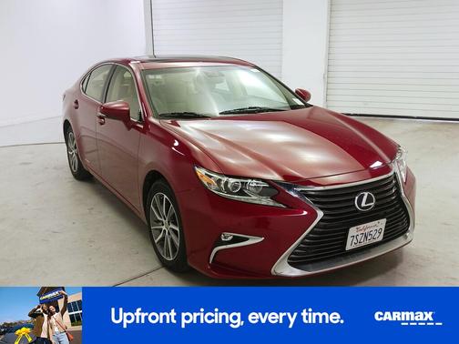 2016 Lexus ES 300h 
