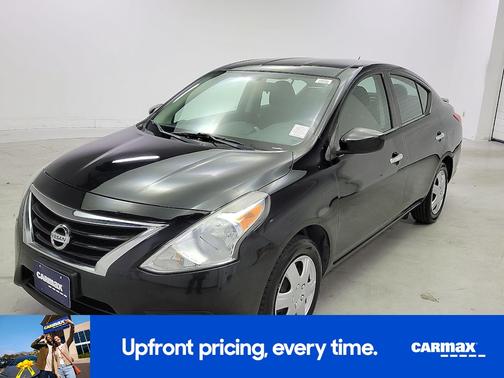 2015 Nissan Versa SV