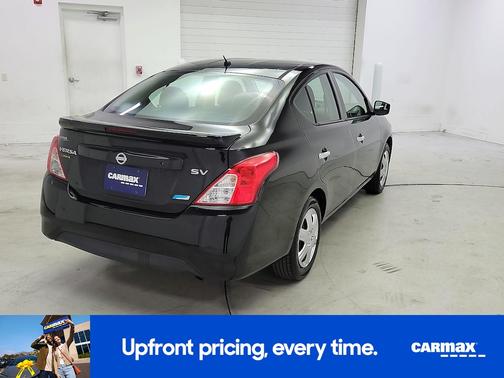 2015 Nissan Versa SV