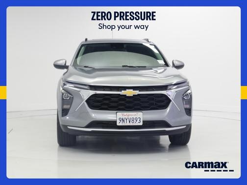 Gray 2024 Chevrolet Trax LT