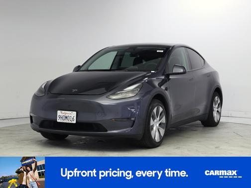 Gray 2023 Tesla Model Y Long Range