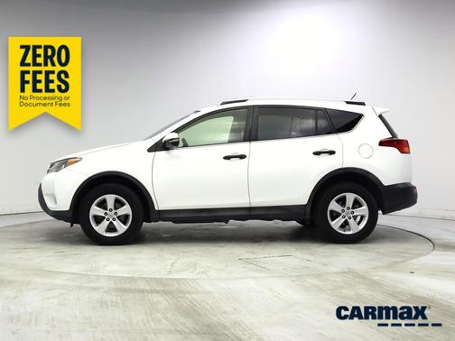 White 2014 Toyota RAV4 XLE