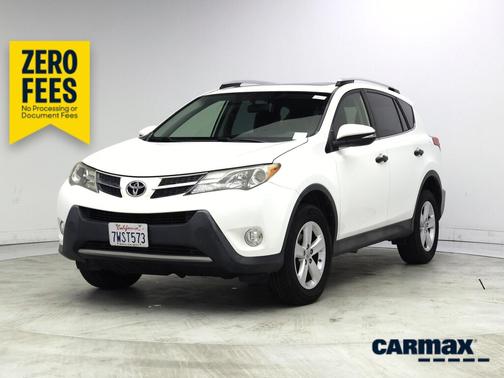 White 2014 Toyota RAV4 XLE