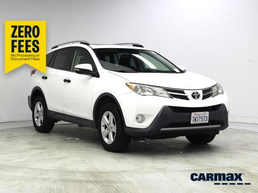 White 2014 Toyota RAV4 XLE