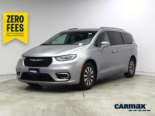 Silver 2021 Chrysler Pacifica Touring L