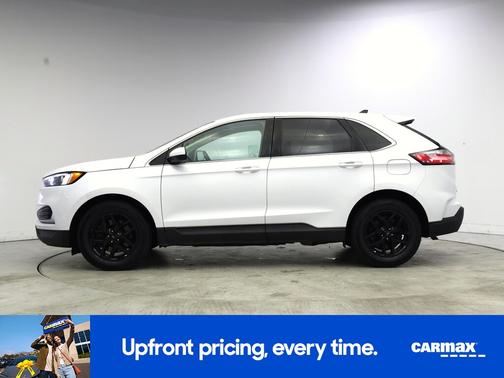 White 2024 Ford Edge SEL