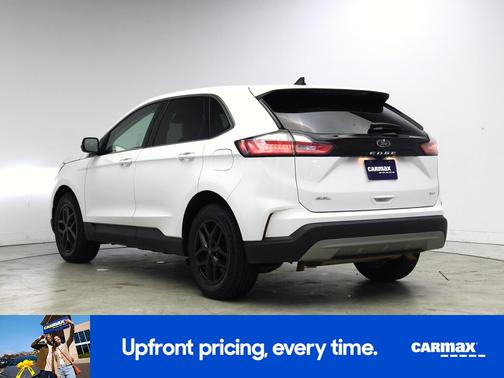 White 2024 Ford Edge SEL