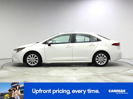 White 2020 Toyota Corolla XLE