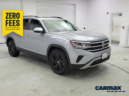 Silver 2022 Volkswagen Atlas SE w/Tech