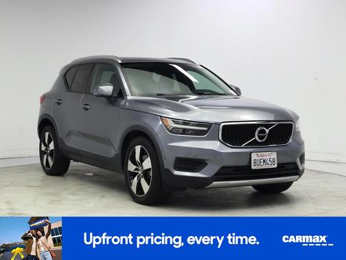 Gray 2019 Volvo XC40 T5 Momentum