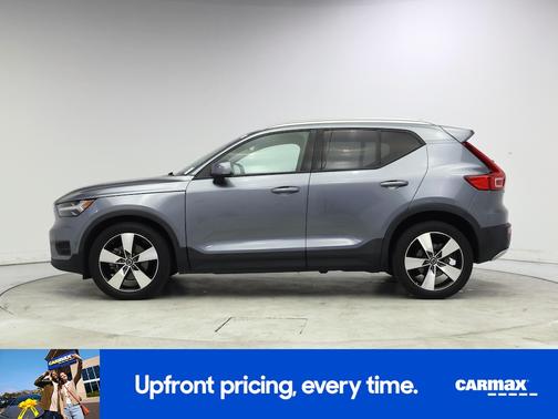 Gray 2019 Volvo XC40 T5 Momentum