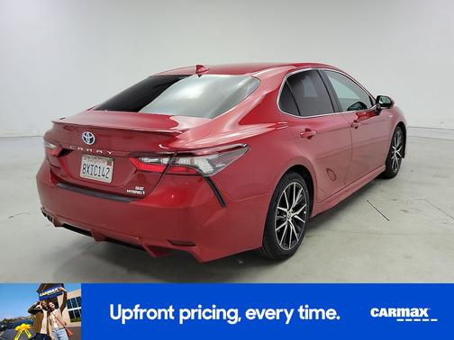 2021 Toyota Camry Hybrid SE