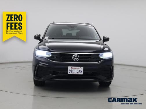 Black 2022 Volkswagen Tiguan SE R-Line Black