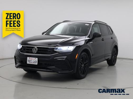 Black 2022 Volkswagen Tiguan SE R-Line Black