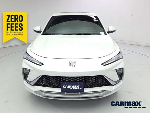 White 2025 Buick Envista Avenir