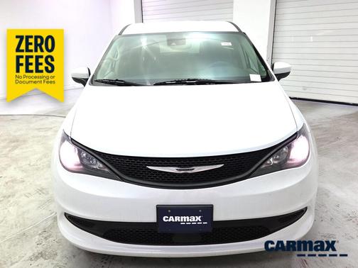 White 2023 Chrysler Voyager LX