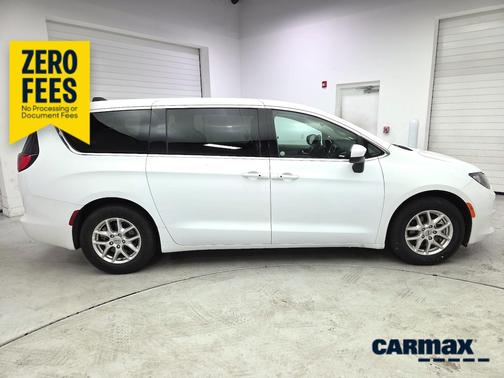 White 2023 Chrysler Voyager LX