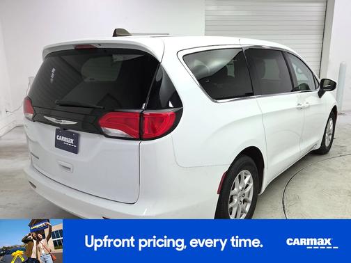 White 2023 Chrysler Voyager LX