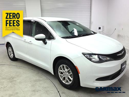 White 2023 Chrysler Voyager LX