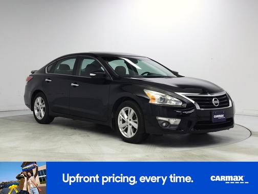 Black 2015 Nissan Altima SL