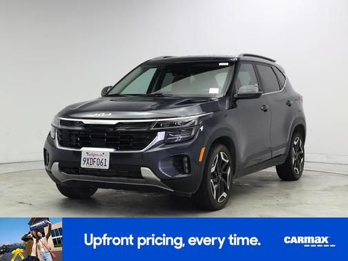 Gray 2024 Kia Seltos SX