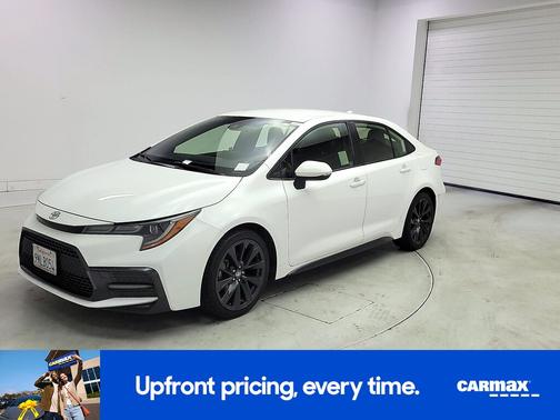 White 2022 Toyota Corolla SE