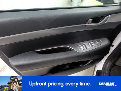 White 2020 Hyundai PALISADE SEL