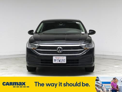 2023 Volkswagen Jetta SE