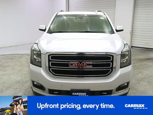 White 2017 GMC Yukon XL SLT