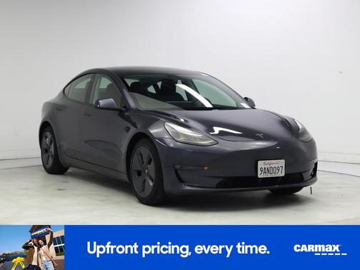 Gray 2022 Tesla Model 3 Long Range