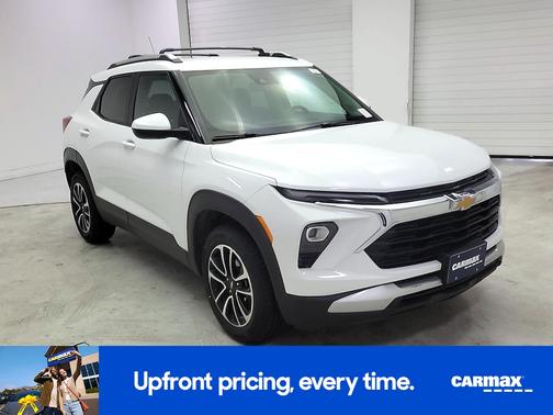 White 2024 Chevrolet Trailblazer LT