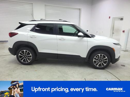 White 2024 Chevrolet Trailblazer LT