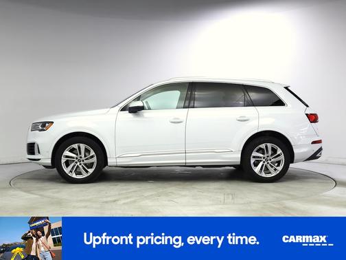White 2022 Audi Q7 Premium Plus