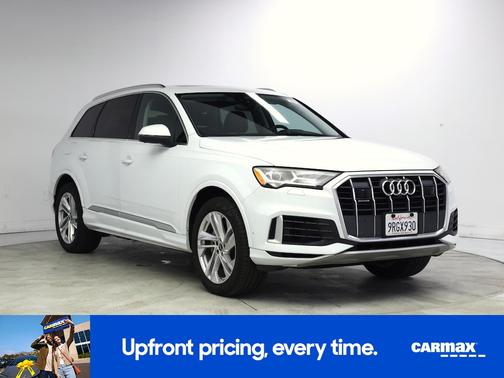White 2022 Audi Q7 Premium Plus