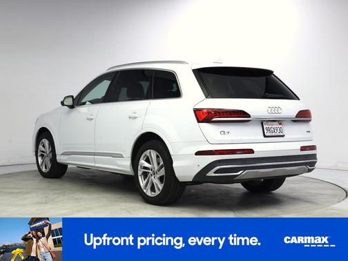 White 2022 Audi Q7 Premium Plus