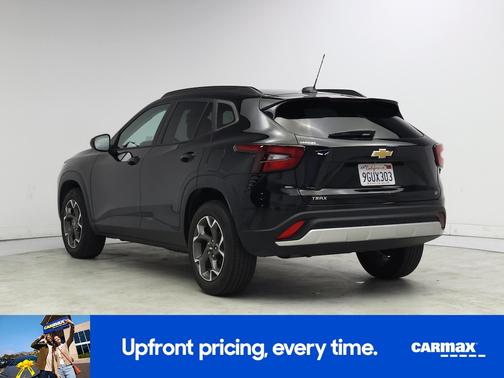 Black 2024 Chevrolet Trax LT