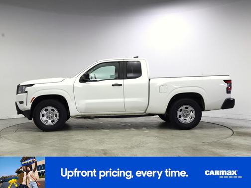 White 2023 Nissan Frontier S