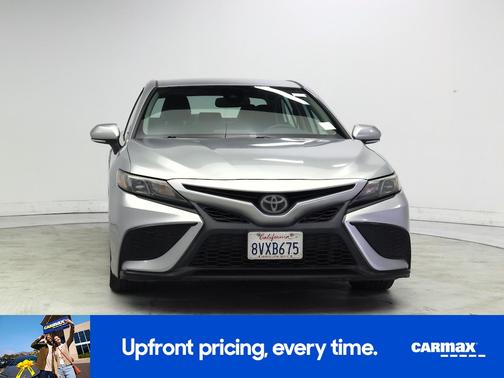 Silver 2021 Toyota Camry SE