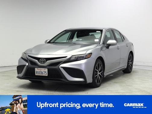 Silver 2021 Toyota Camry SE