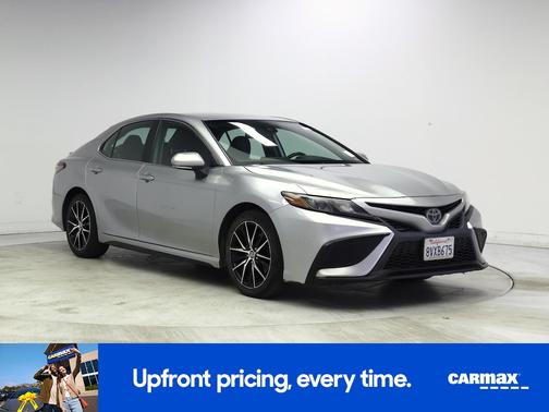 Silver 2021 Toyota Camry SE