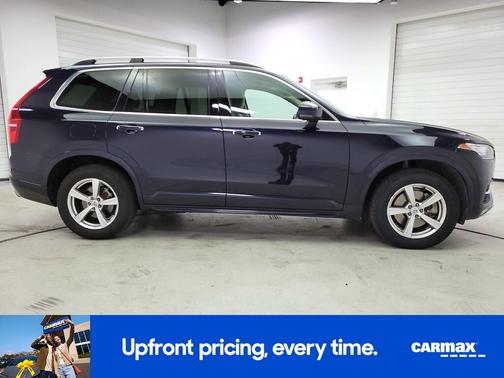 2016 Volvo XC90 T5 Momentum