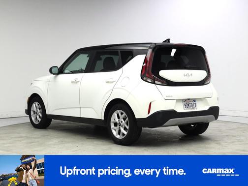 White 2023 Kia Soul S
