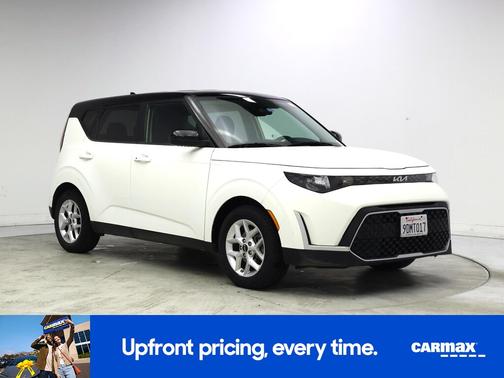 White 2023 Kia Soul S