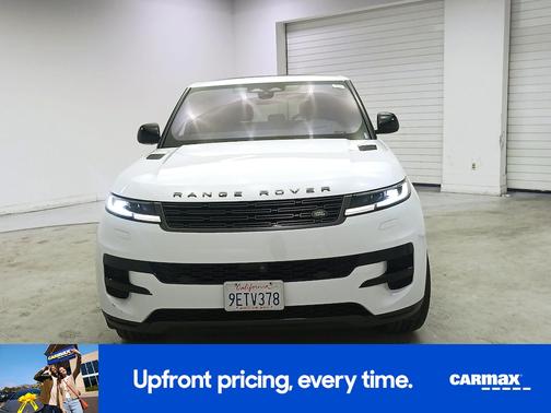 White 2023 Land Rover Range Rover Sport SE