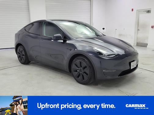Gray 2024 Tesla Model Y Long Range
